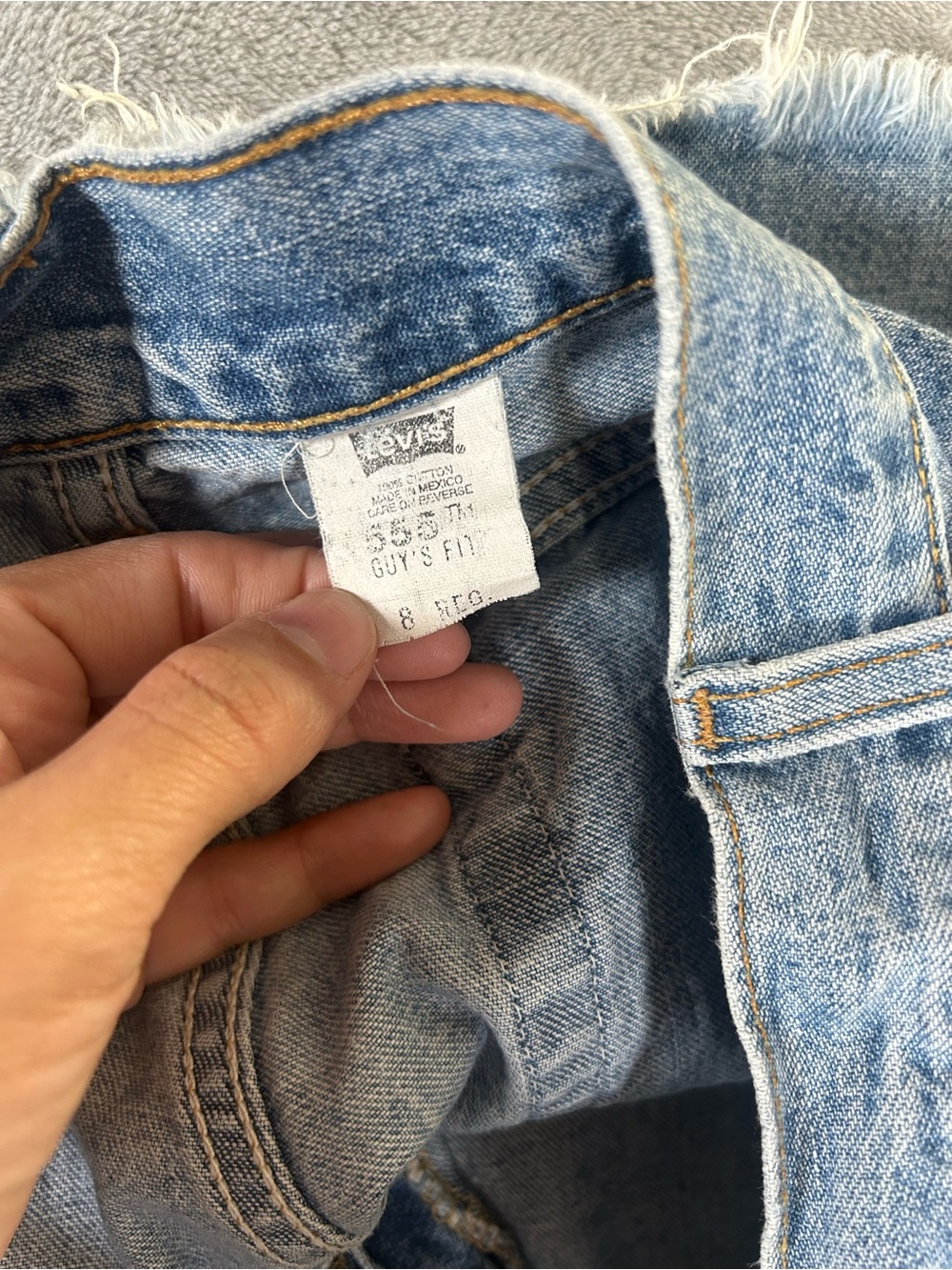 Levi’s vintage Classic Women's Denim Cutoff Shorts - Light Blue guys fit - Picture 2 of 9